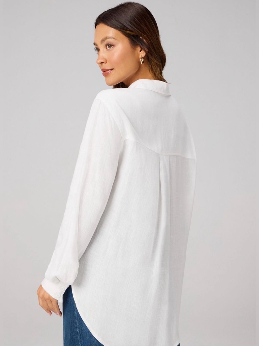 Fabletics Lifestyle Linen Oversized Button-Up Shirt - Picture 4 of 5